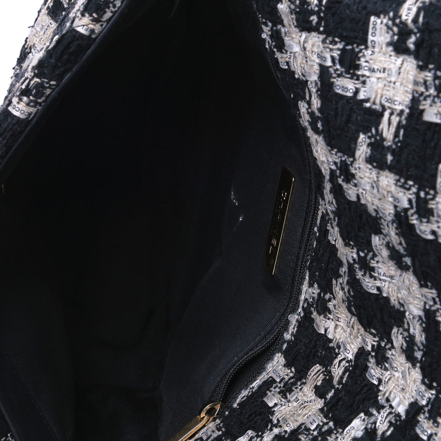 Tweed Quilted Medium Chanel 19 Flap Black Ecru White