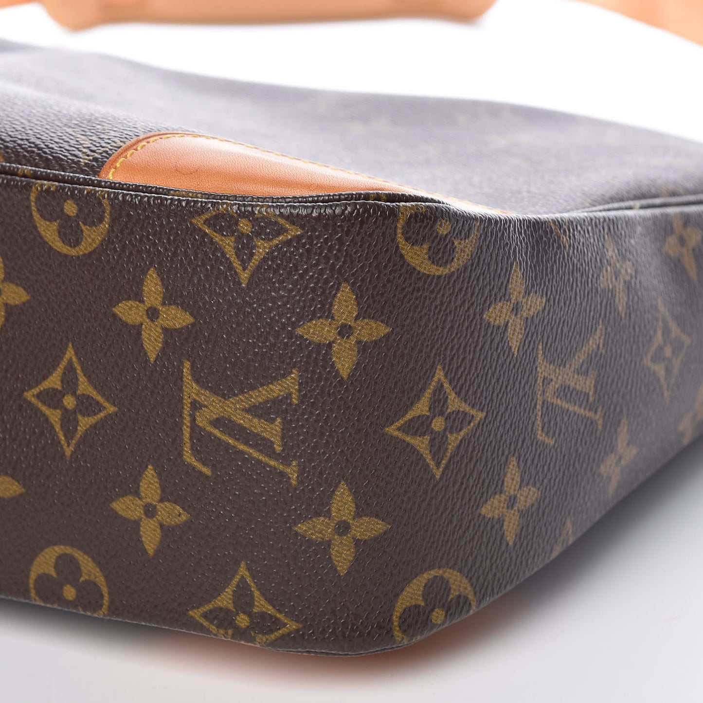 Monogram Boulogne 30