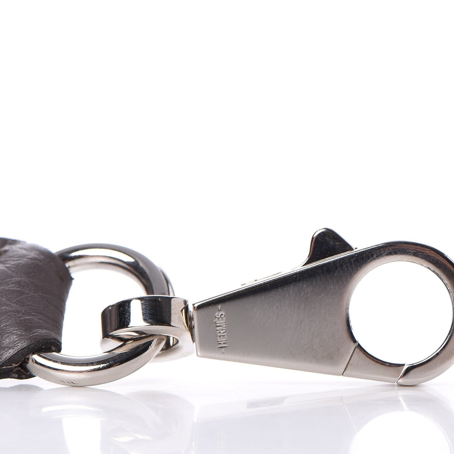 Togo Kelly Retourne 28 Etain