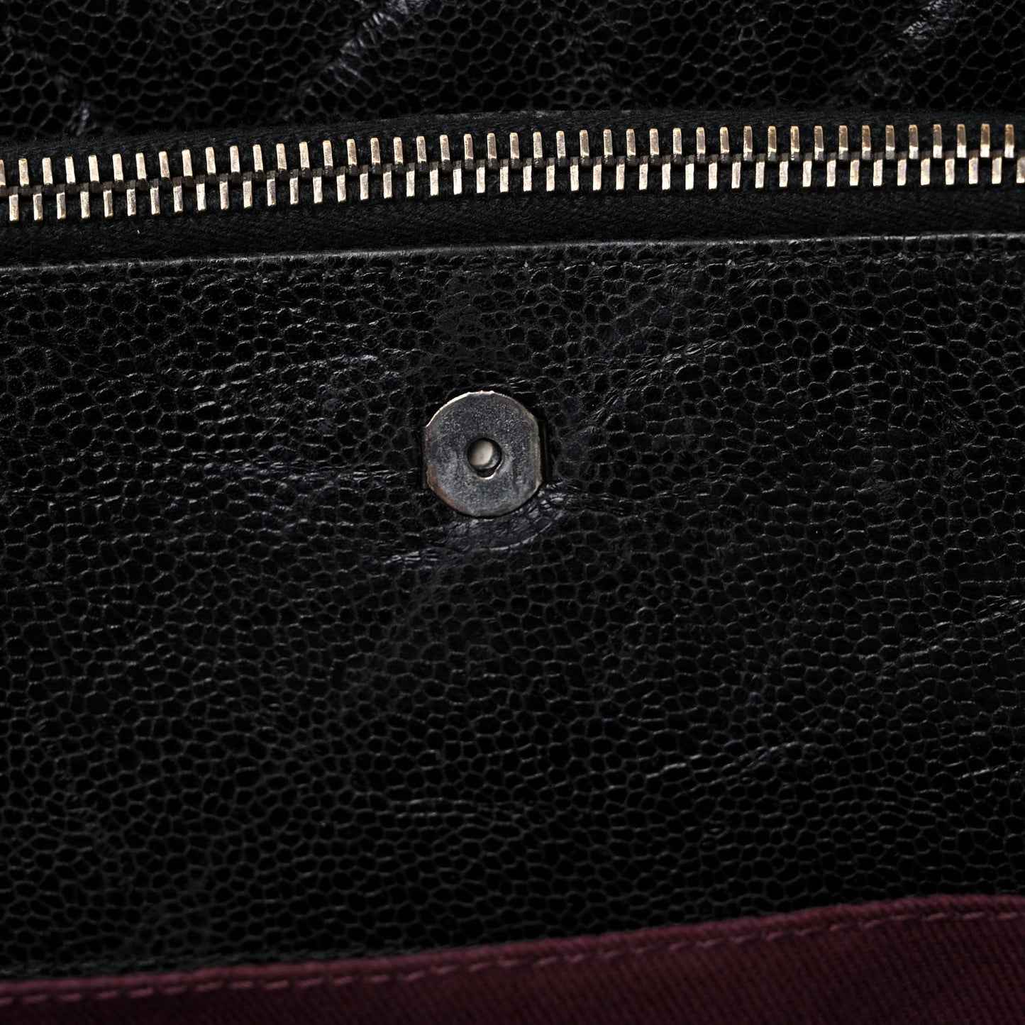 Crumpled Grained Calfskin Quilted CC Crave Tote Black