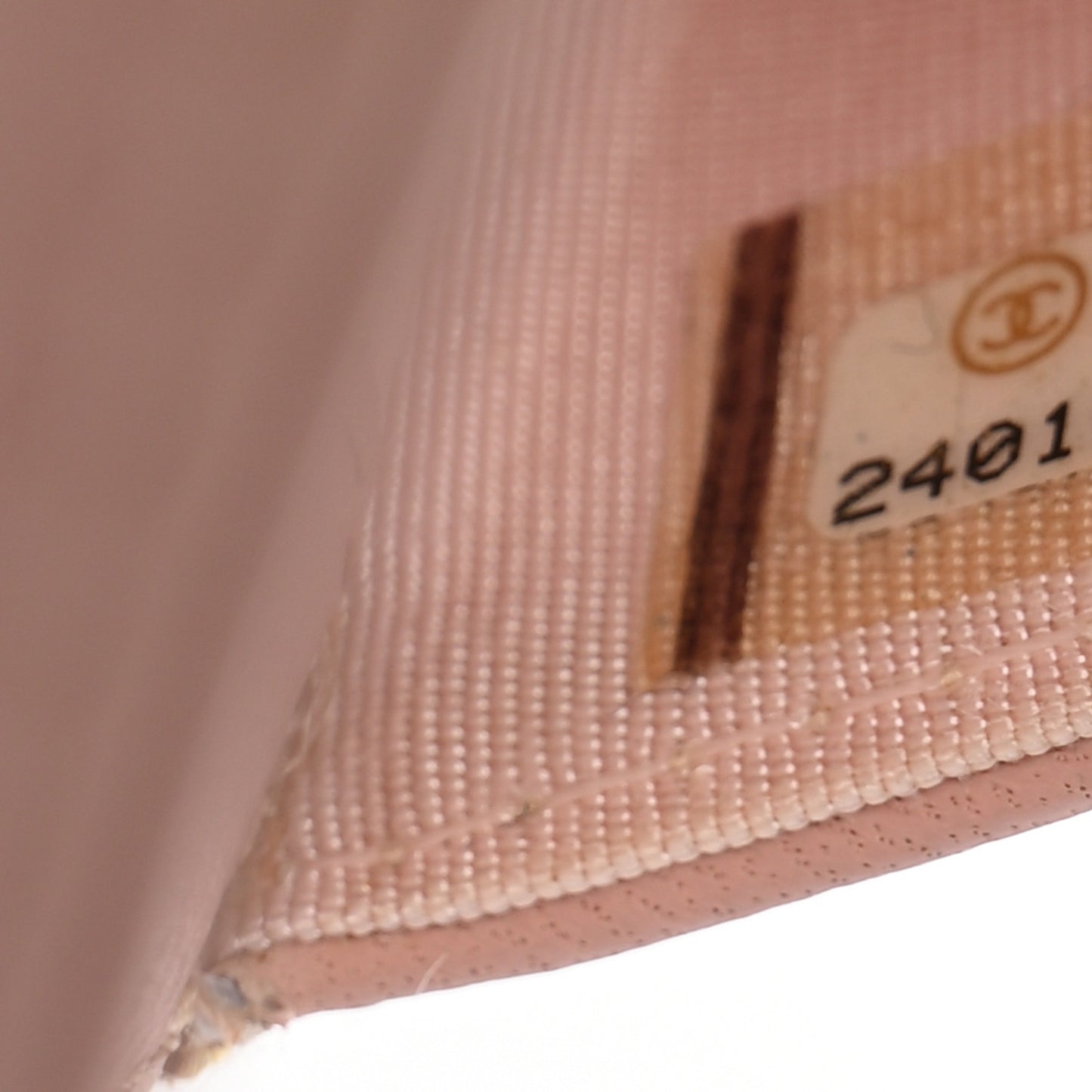 Lambskin Chevron Quilted Card Holder Light Pink
