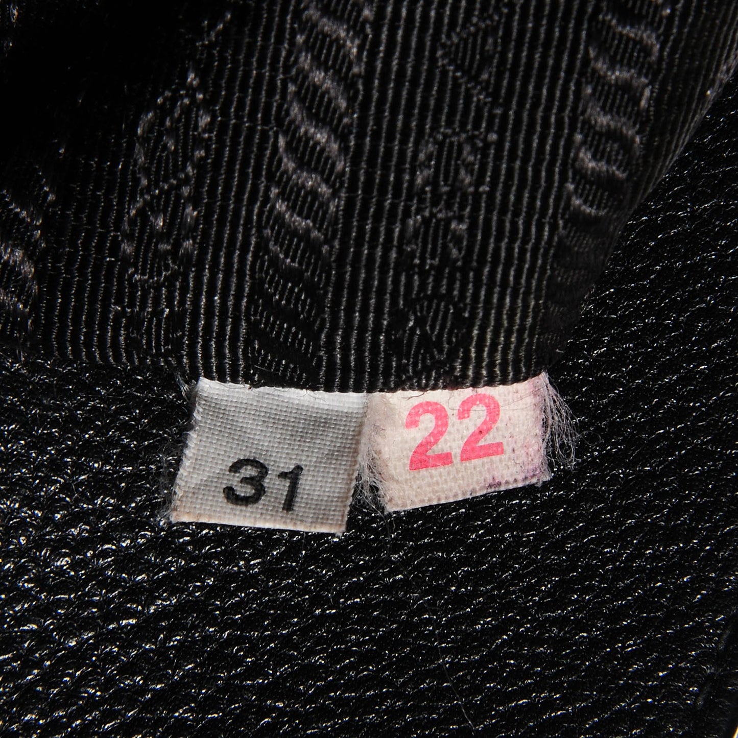 Vitello Daino Tote Nero Black