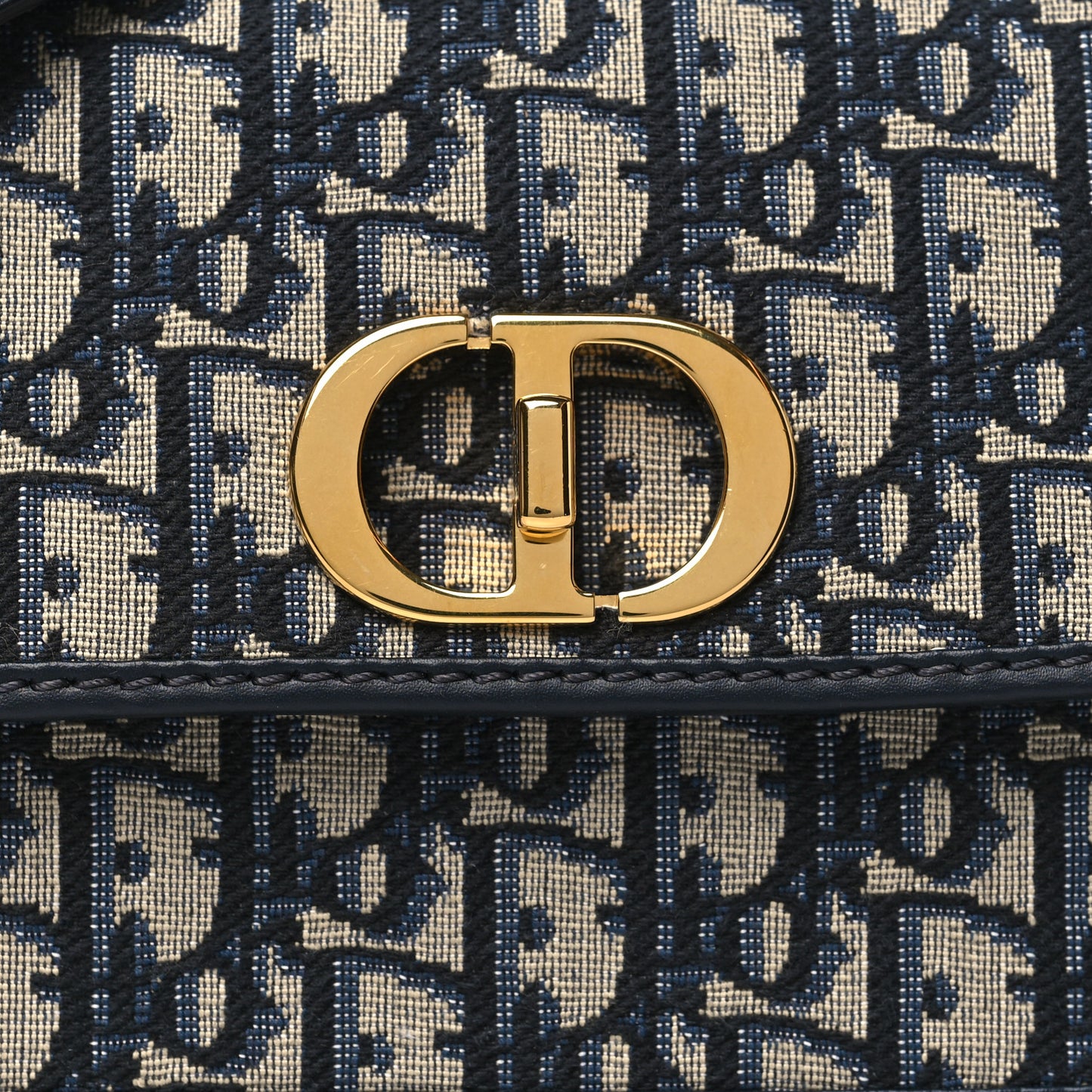 Oblique 30 Montaigne Avenue Bag Blue