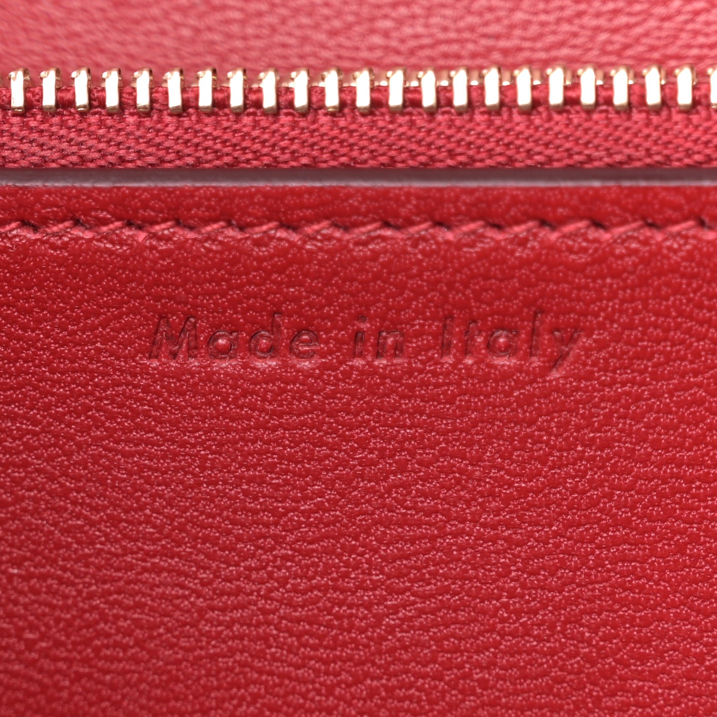 Box Calfskin Medium Classic Box Flap Bag Red