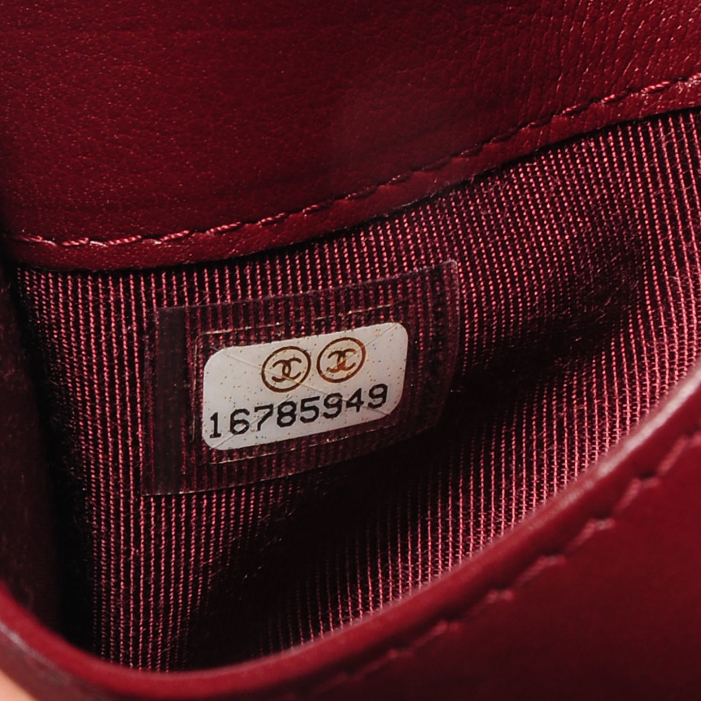 Caviar Quilted Yen Wallet Black