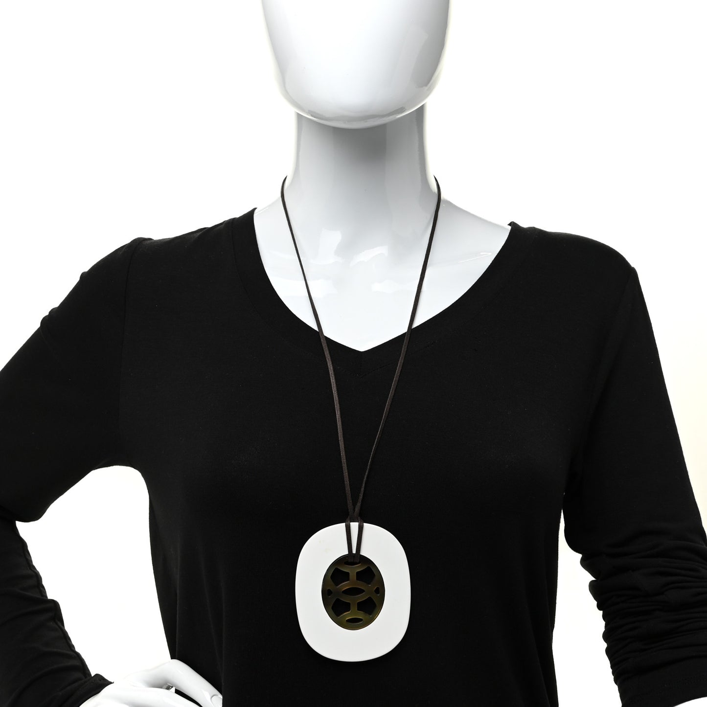 Buffalo Horn Lacquer Lift Necklace