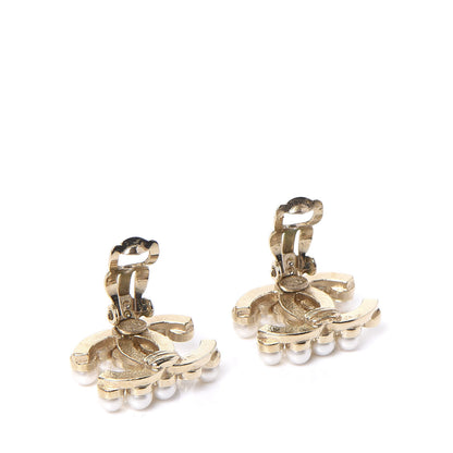 Chanel Pearl CC Clip On Earrings Gold 3 of 6