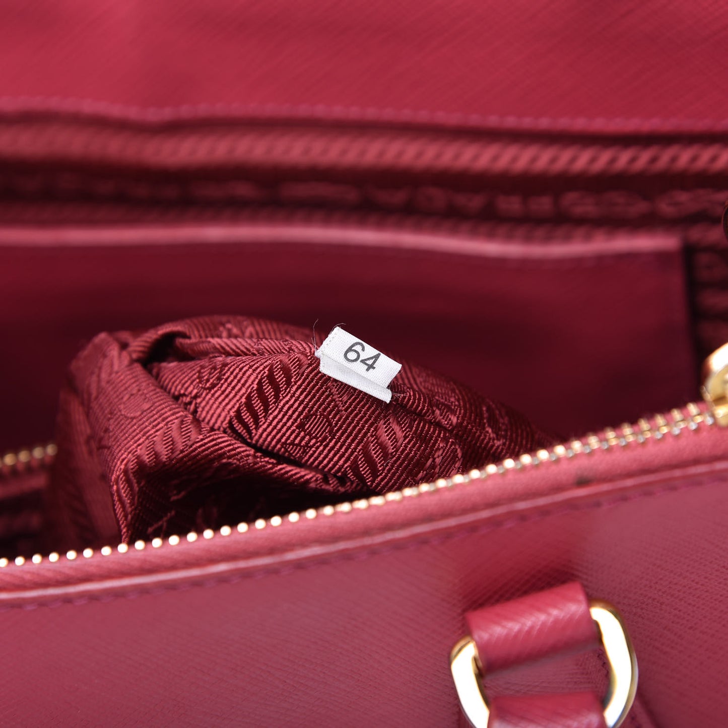 Saffiano Small Galleria Double Zip Tote Fuxia