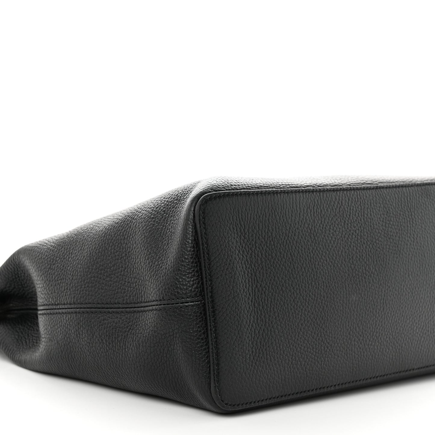 Pebbled Calfskin Large Soho Hobo Black