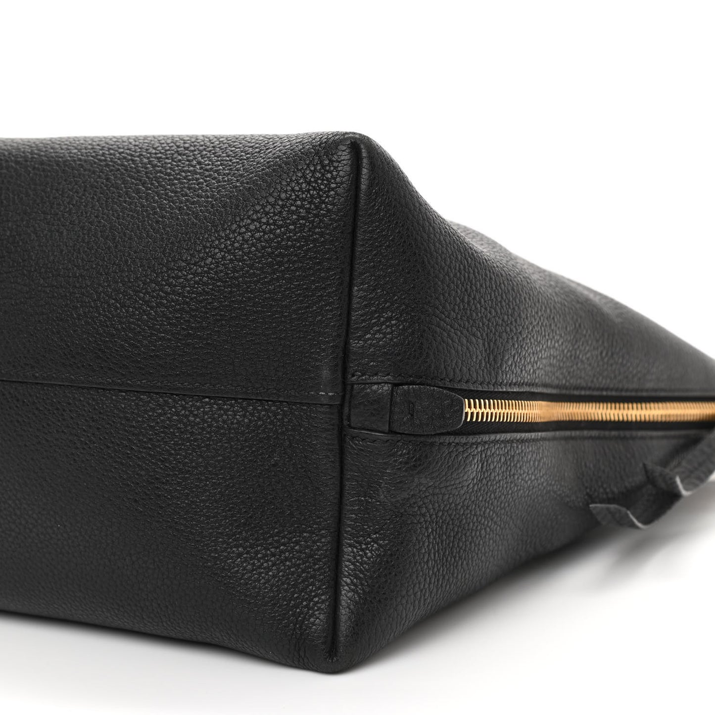 Vitello Daino Side Zip Tote Black
