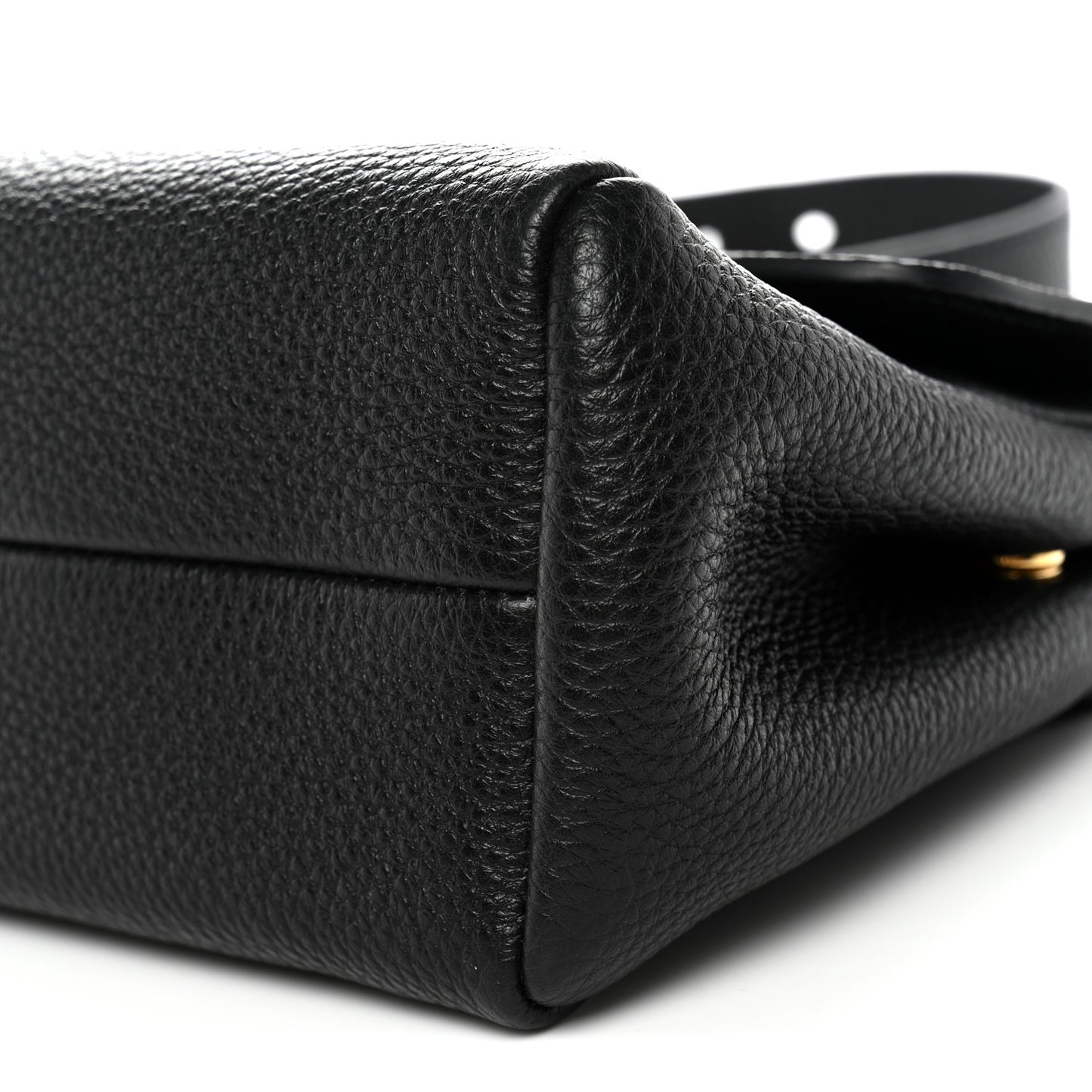 Vitello Daino Soft Flap Shoulder Bag Black