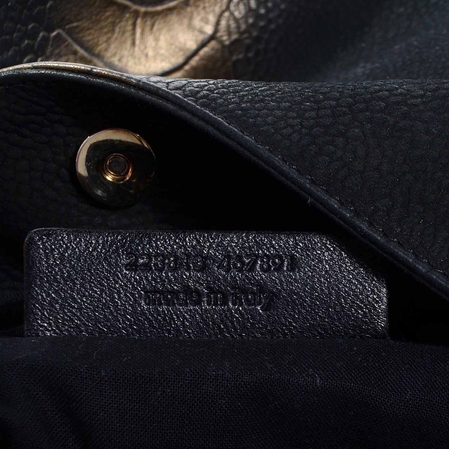 Ostrich Stamped Nubuck Large Roady Hobo Black