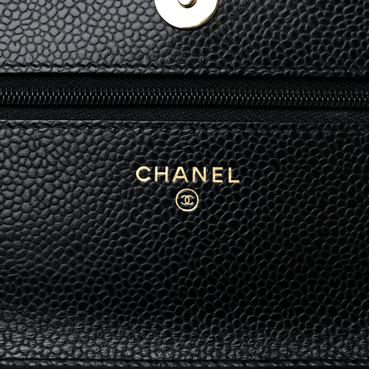 Caviar Quilted Wallet on Chain WOC Black