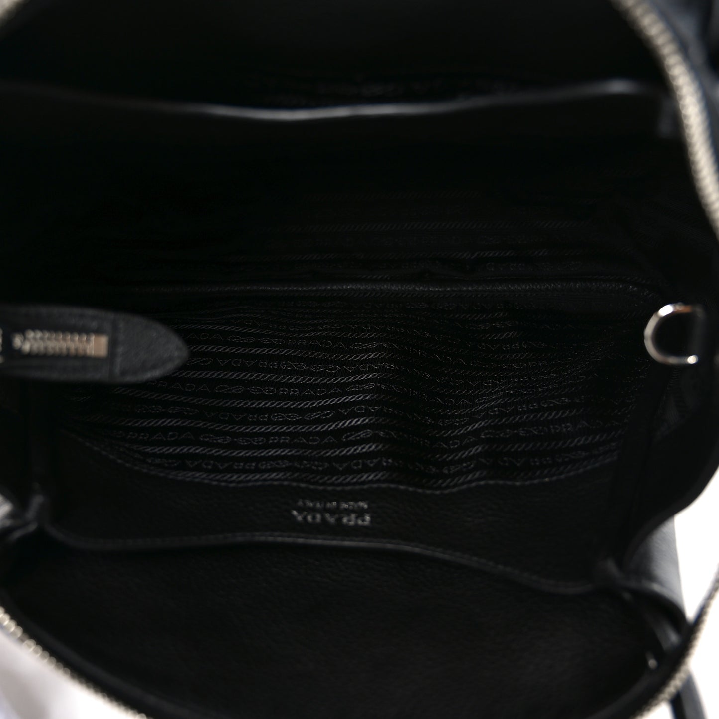 Vitello Daino Soft Medium Zippered Top Handle Bag Black