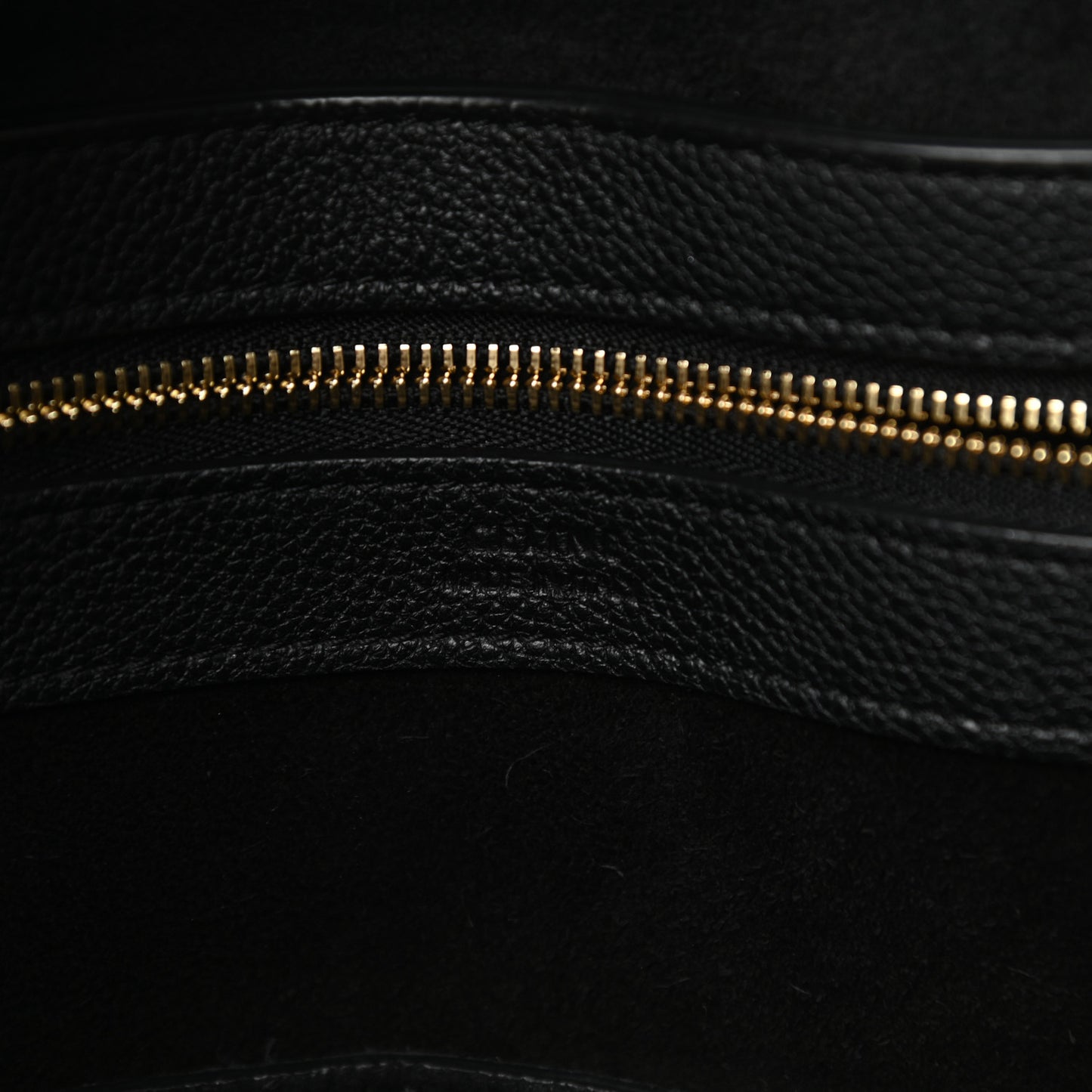 Soft Grained Calfskin Medium Belt Cabas Phantom Black