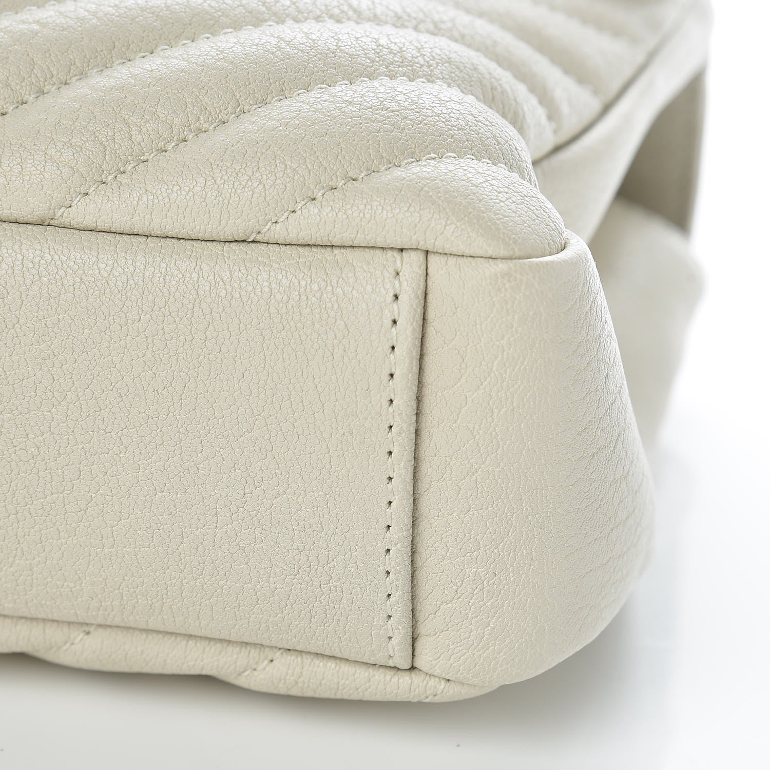 Saint Laurent Sheepskin Matelasse Chevron Monogram Medium College Bag Dove White 9 of 9