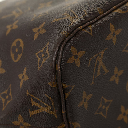 Louis Vuitton Monogram Neverfull MM 30 of 32