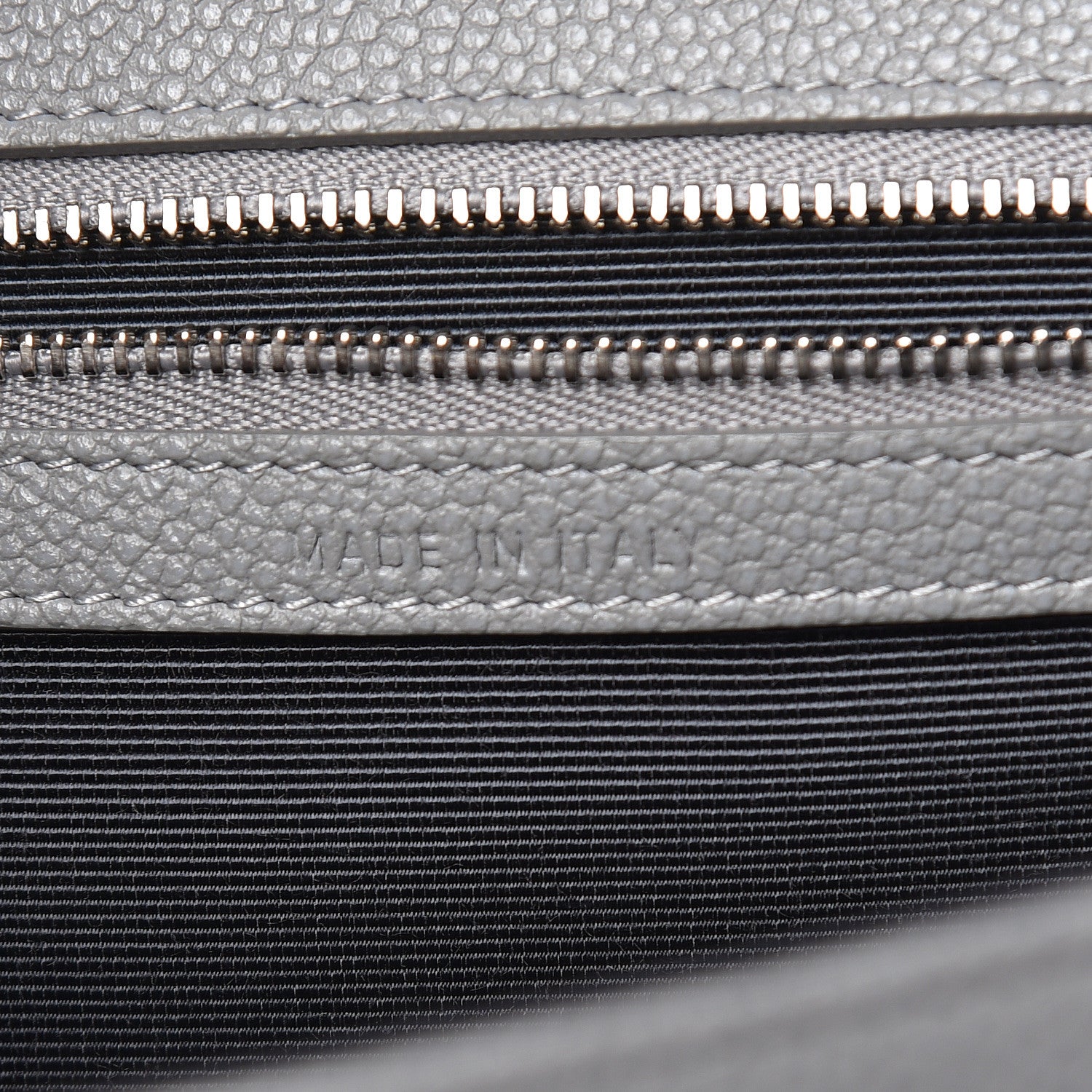 Christian Dior Grained Calfskin Medium Diorama Flap Bag Gris 7 of 11