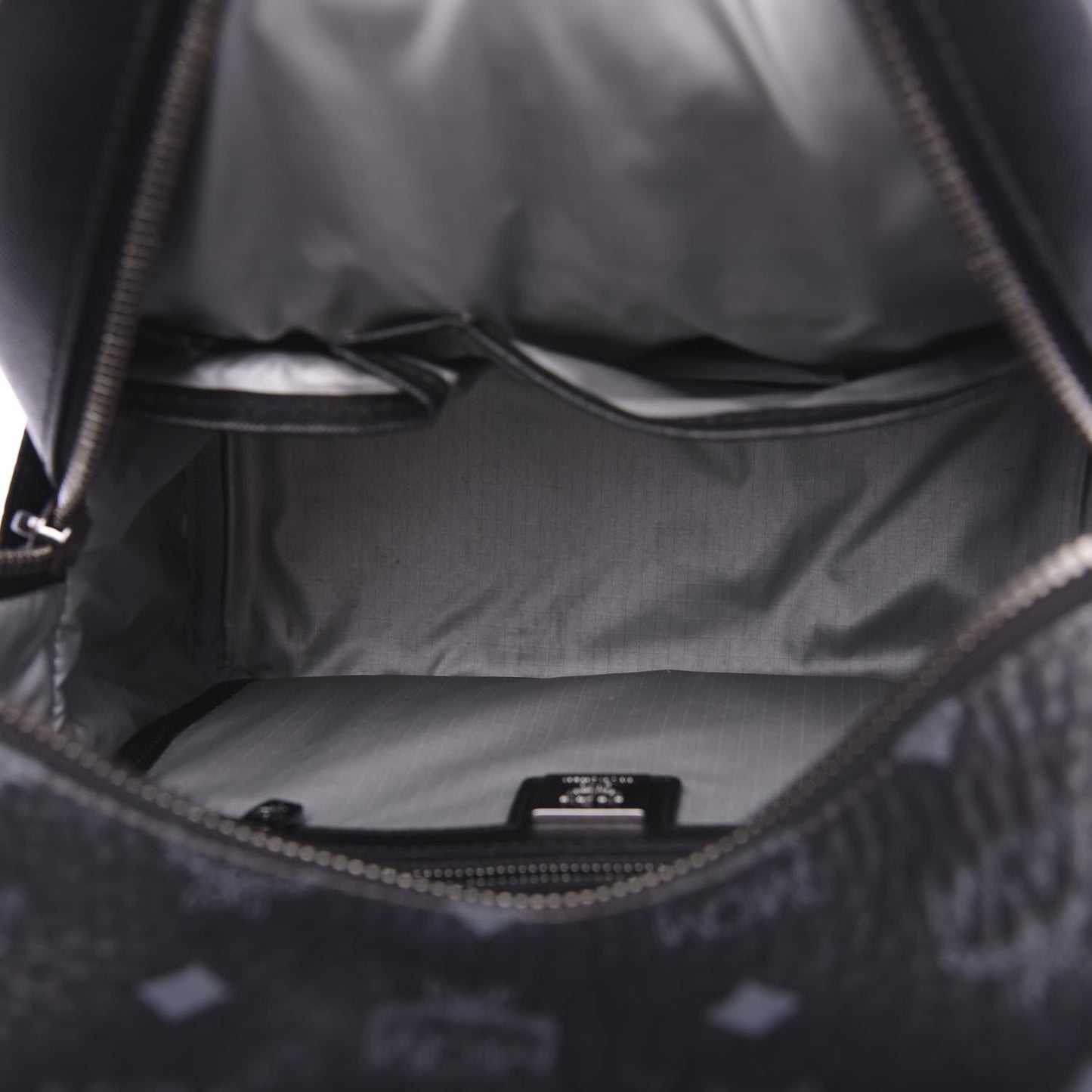 X STRUMBEL HEIMAT Vistos Side Stud Small Loves Backpack Black