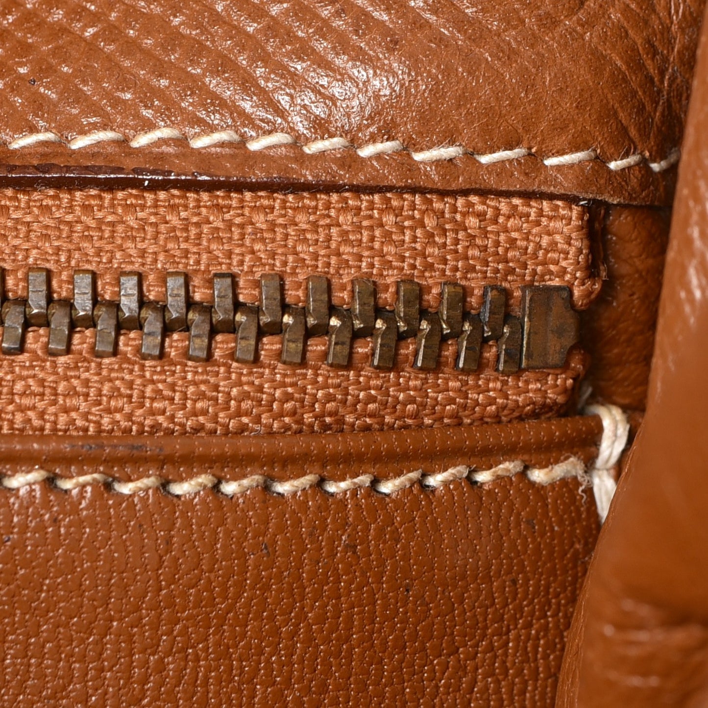 Courchevel Kelly Retourne 32 Gold