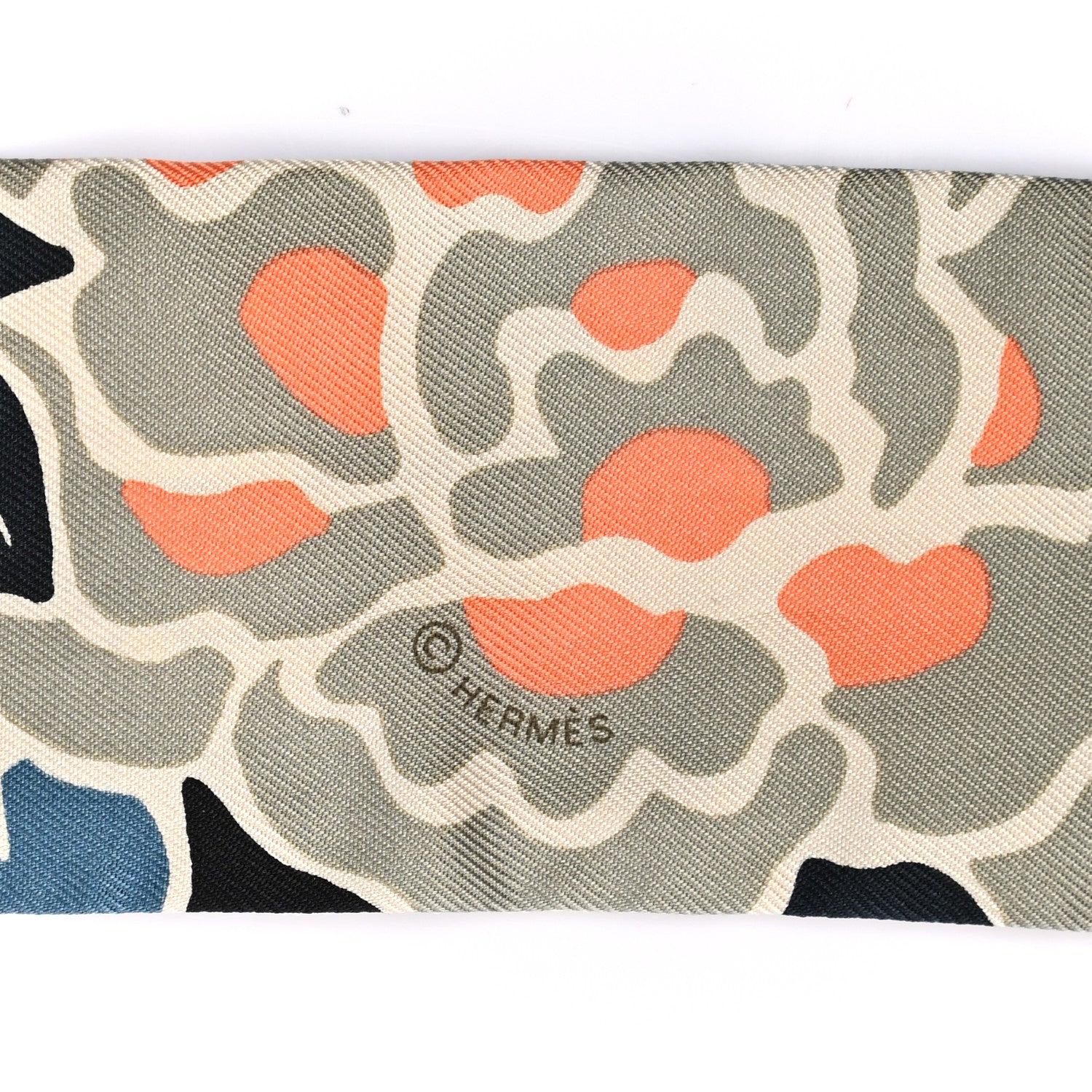 Hermes Silk Bingata Twilly Vert Black Saumon 3 of 4