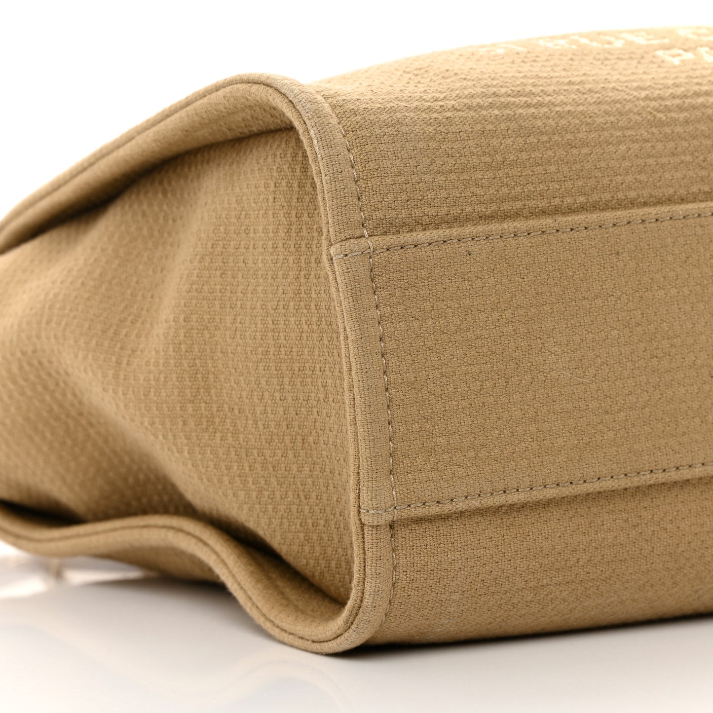 Mixed Fibers Medium Deauville Tote Beige