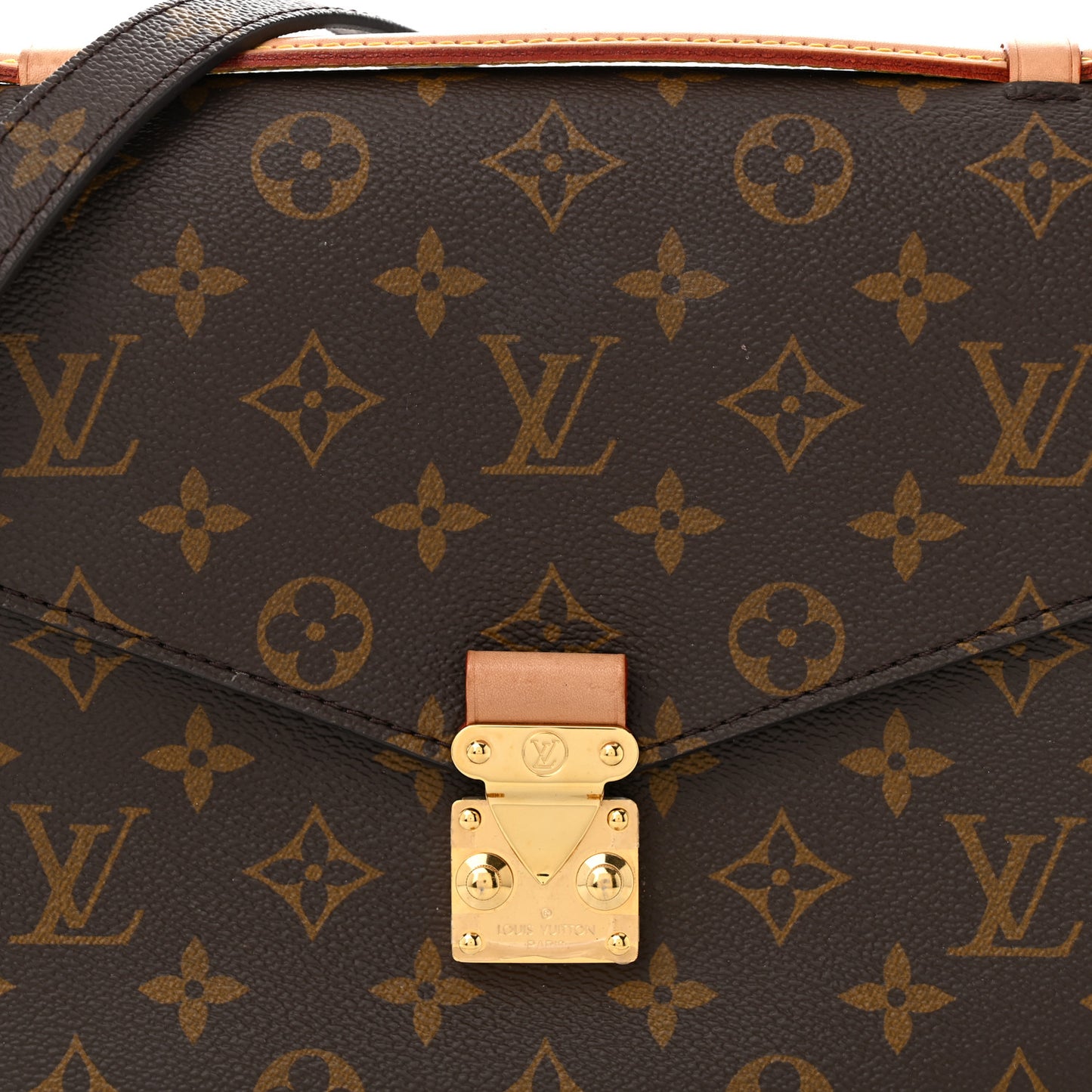 Monogram Pochette Metis