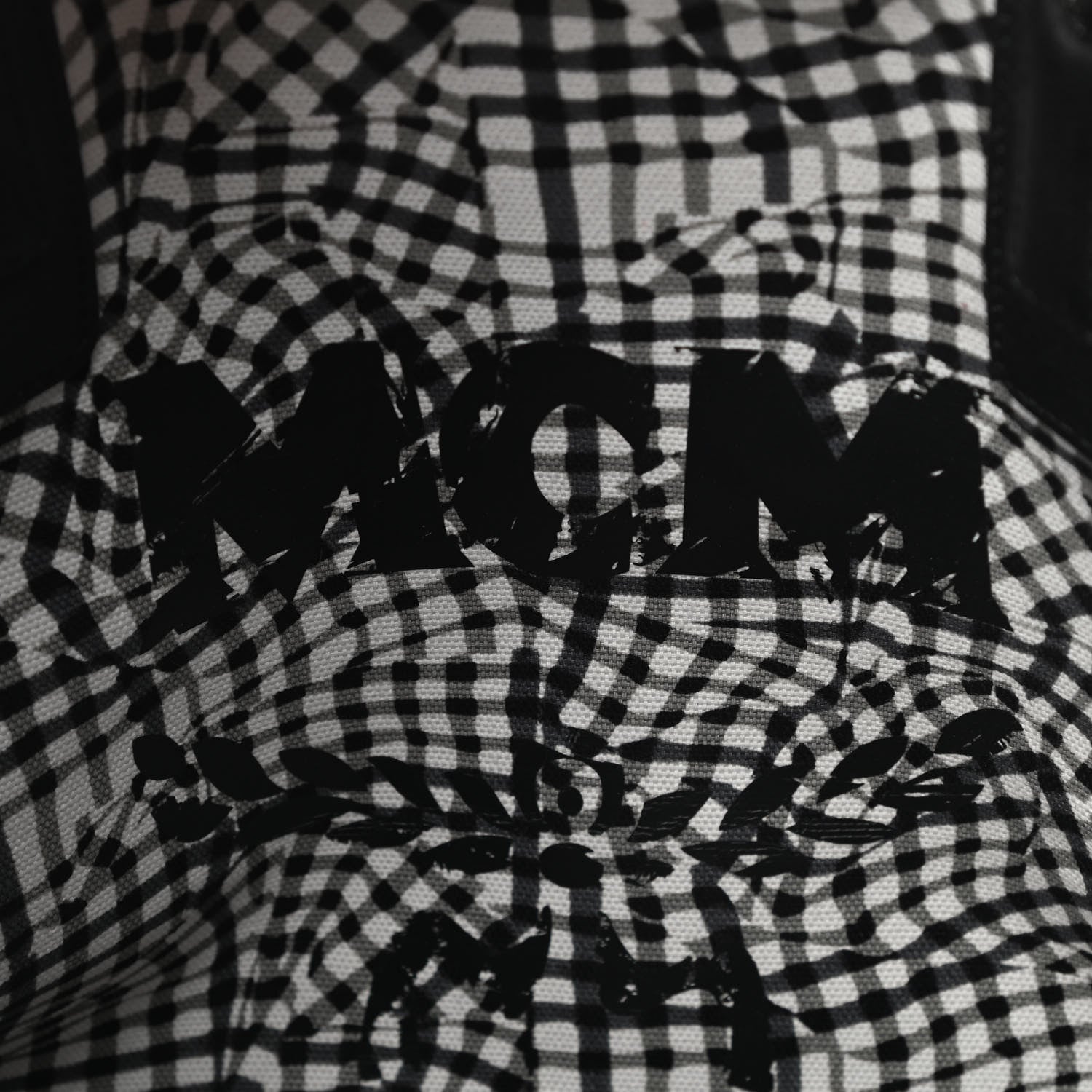 MCM Visetos Medium Liz Reversible Shopper Tote Black 9 of 18