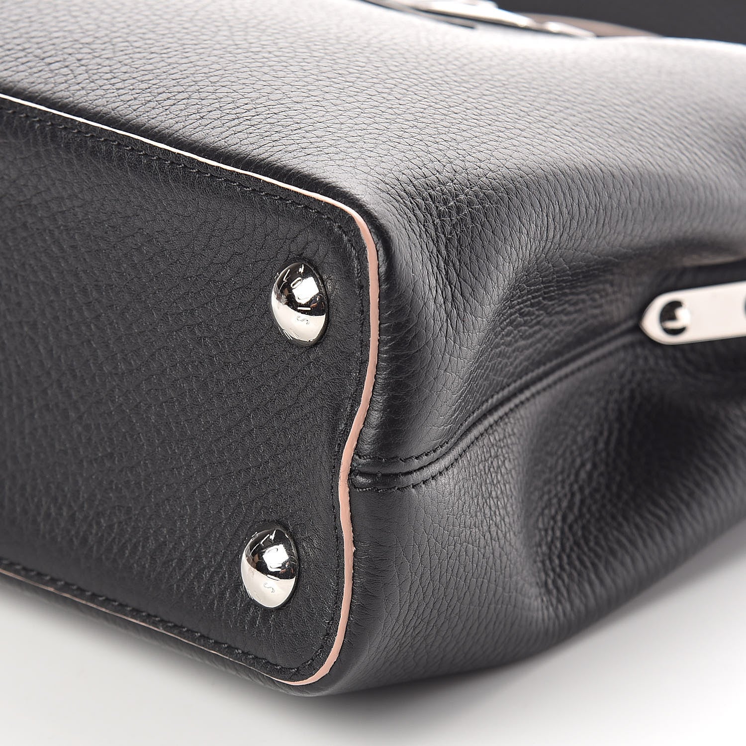 Louis Vuitton Taurillon Capucines BB Black Petale 8 of 8