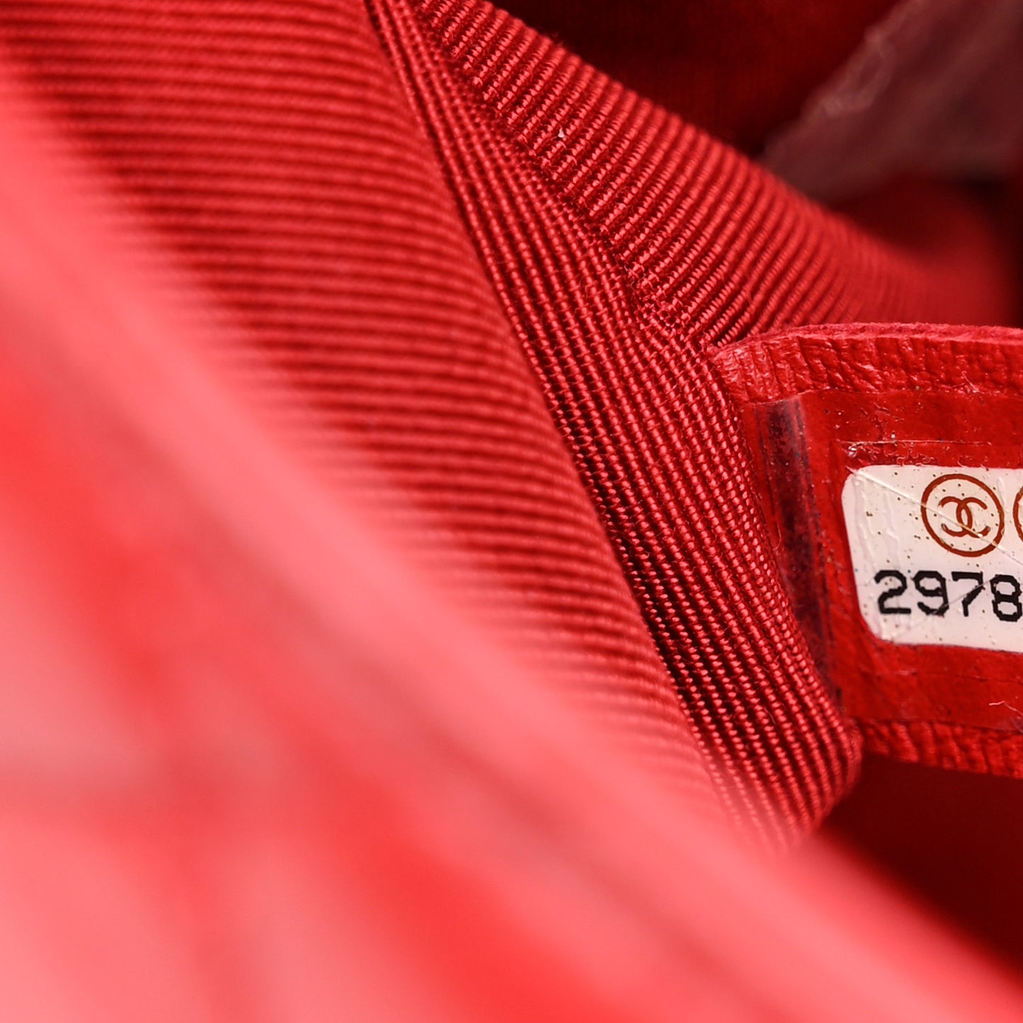 Crumpled Calfskin Medium Chain All Over Flap Red