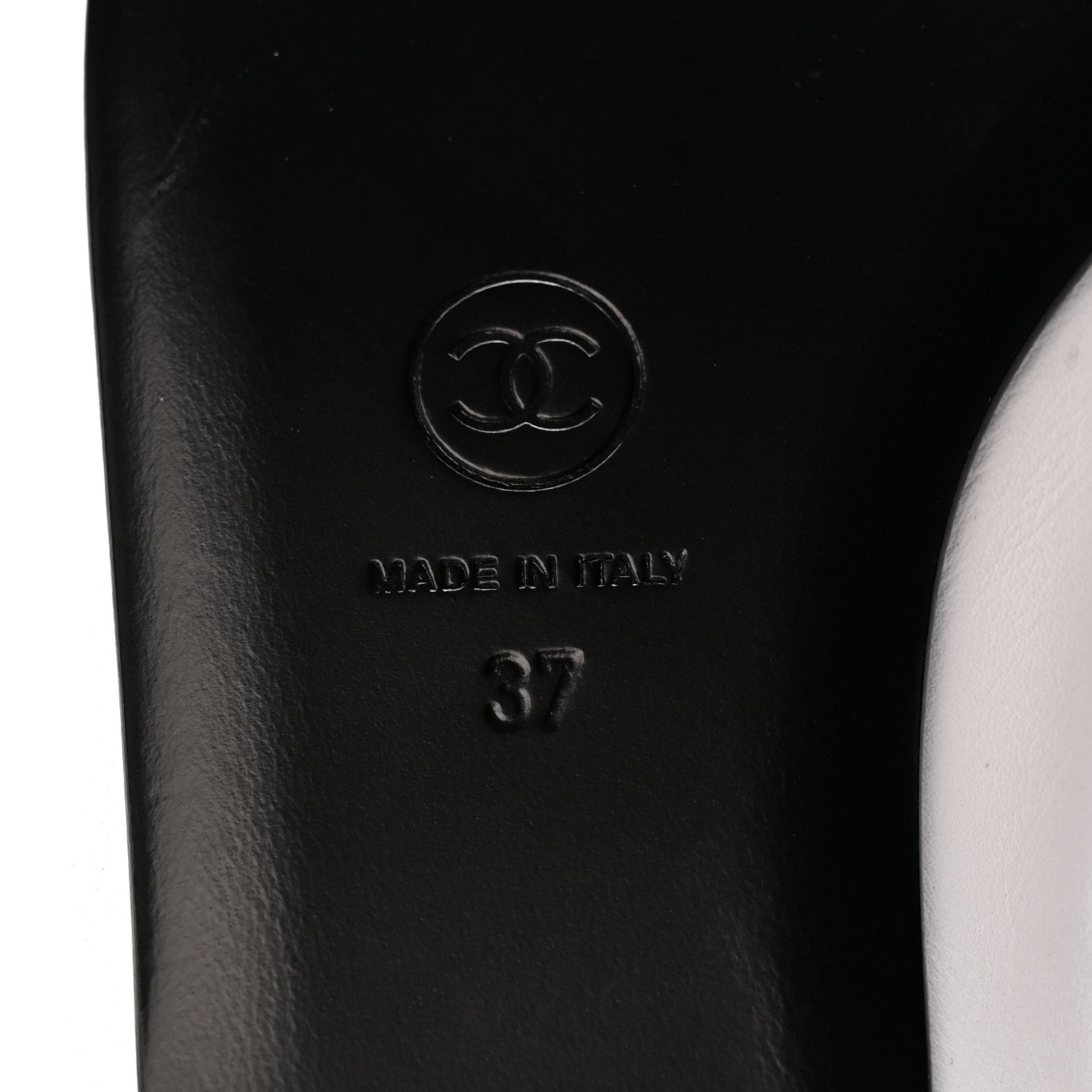 Chanel Calfskin Grosgrain Cap Toe CC Moccasin Loafers 37 White Black 7 of 10