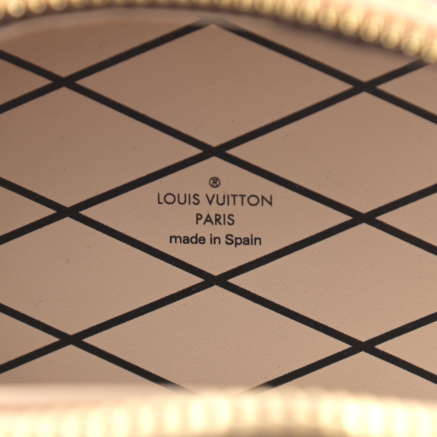 Monogram Mini Boite Chapeau
