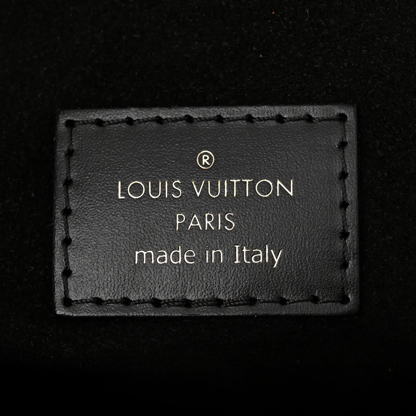 Reverse Monogram Pochette Metis