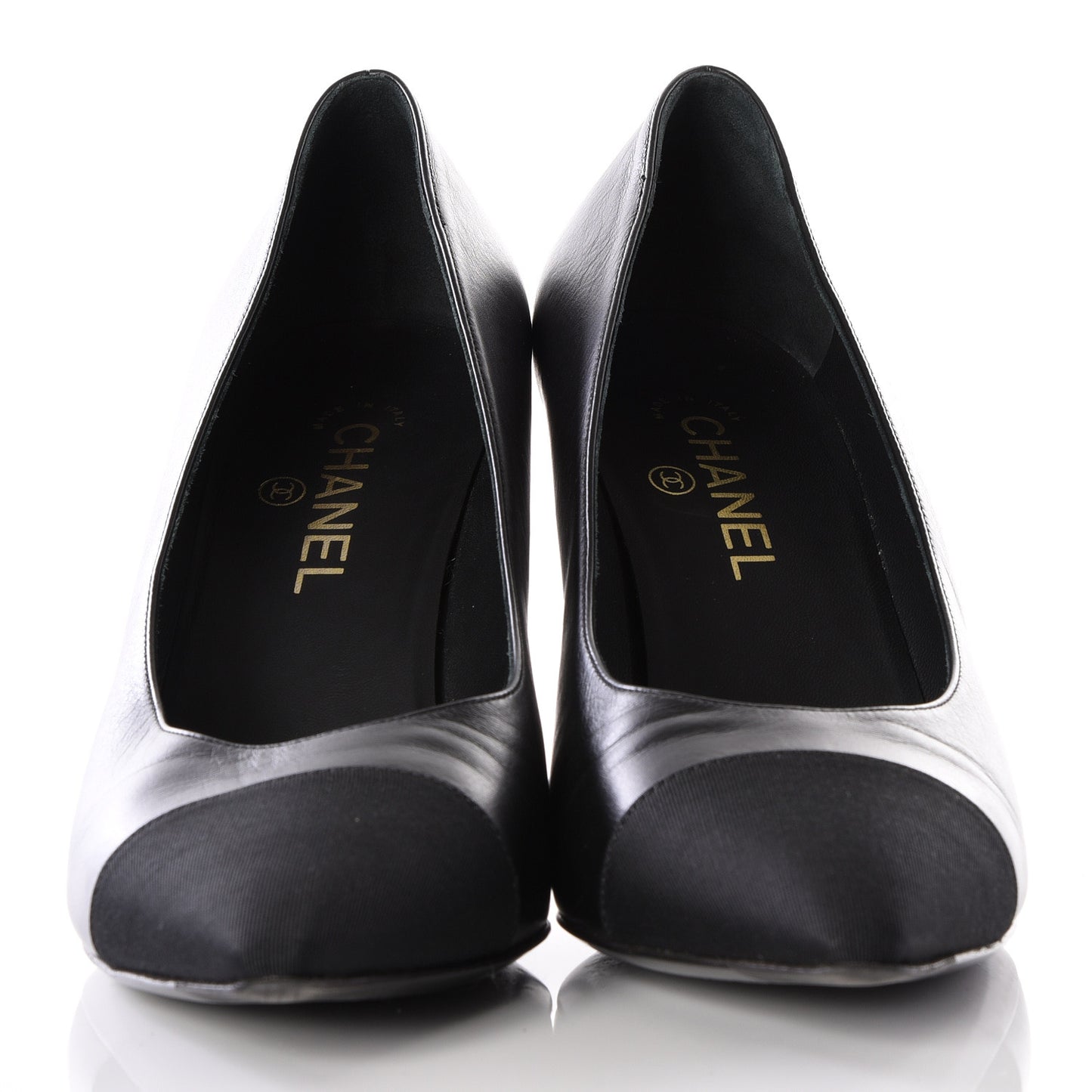 Iridescent Calfskin Grosgrain Cap Toe Pumps 41 Black