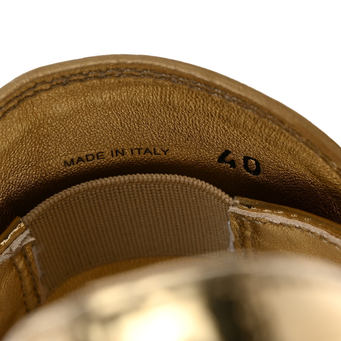 Metallic Brushed Calfskin Metal Triangle Logo 50mm Loafers 40 Platino