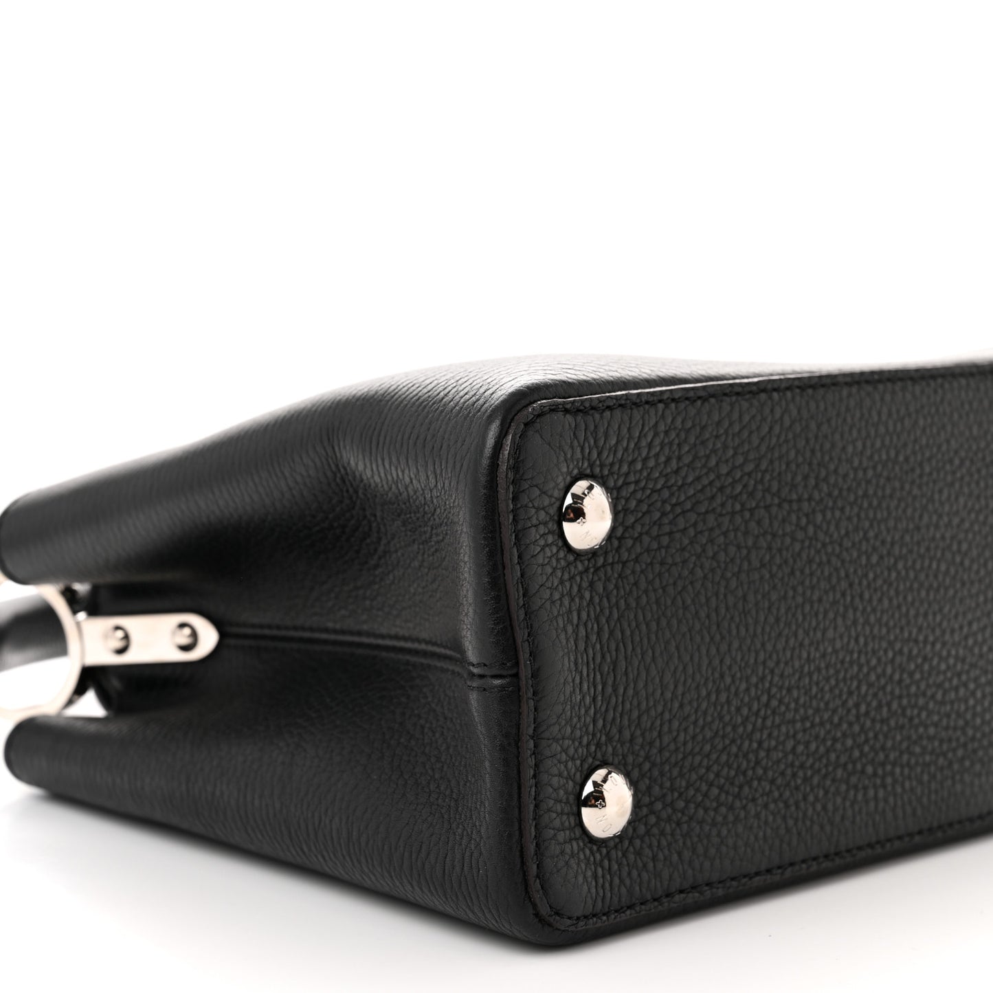 Taurillon Capucines PM Black