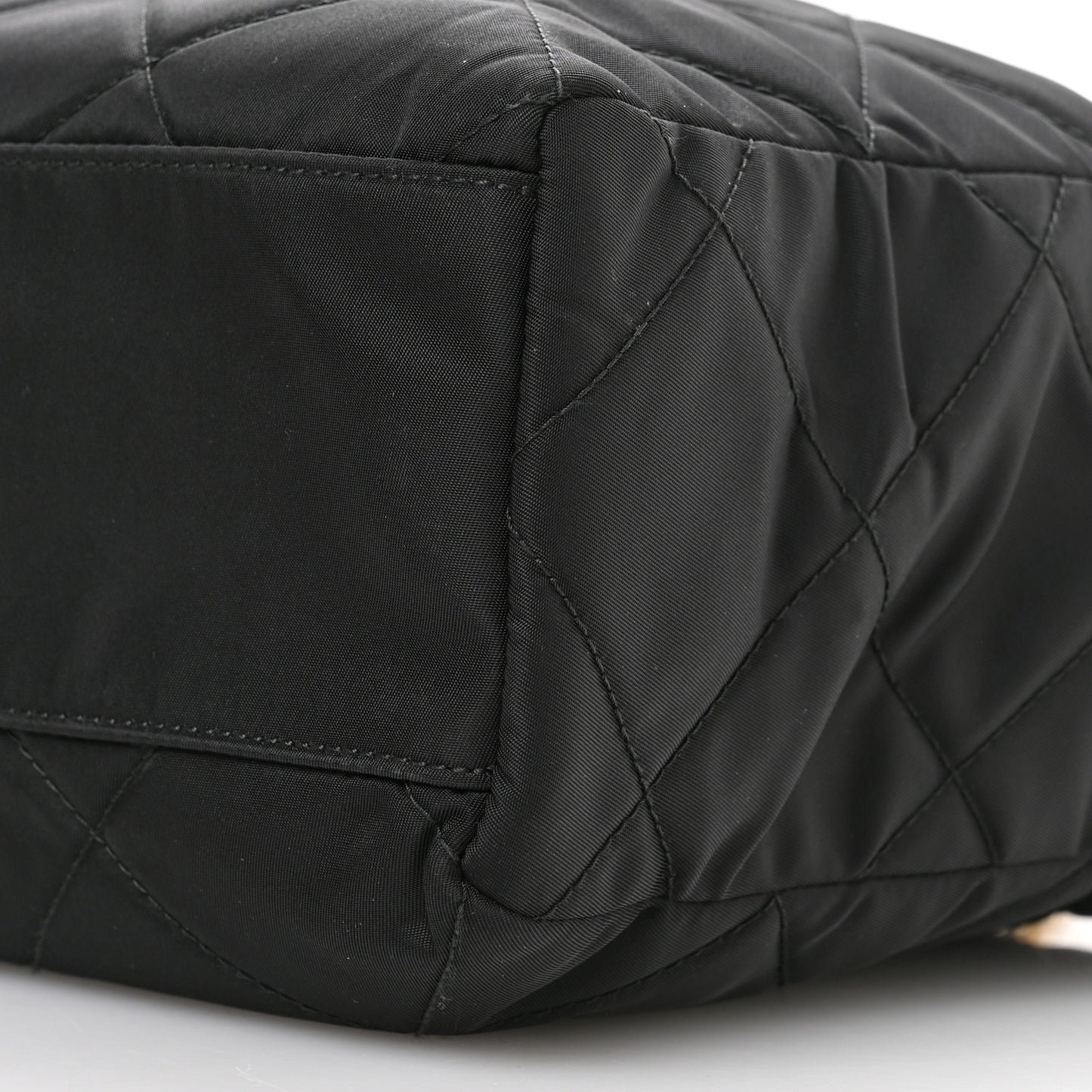 Re-Nylon Tessuto Impuntu Quilted Re-Edition 1995 Chaine Tote Black