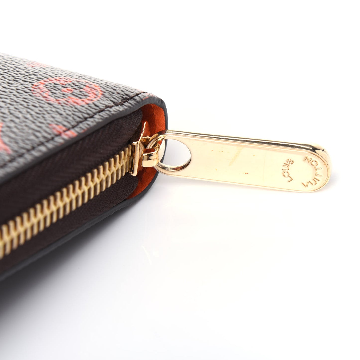 Catogram Zippy Wallet Marron