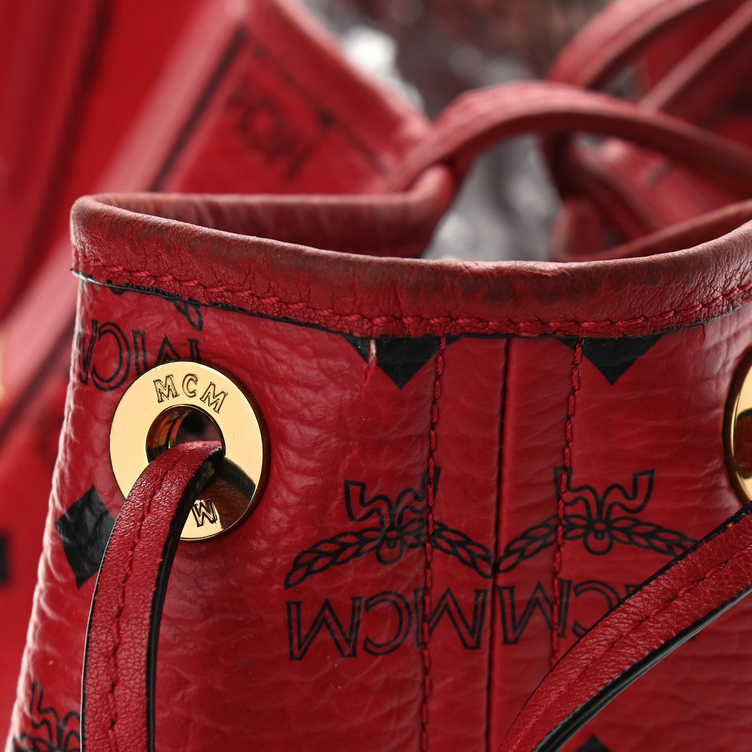 MCM Visetos Medium Liz Reversible Shopper Tote Ruby Red 11 of 21