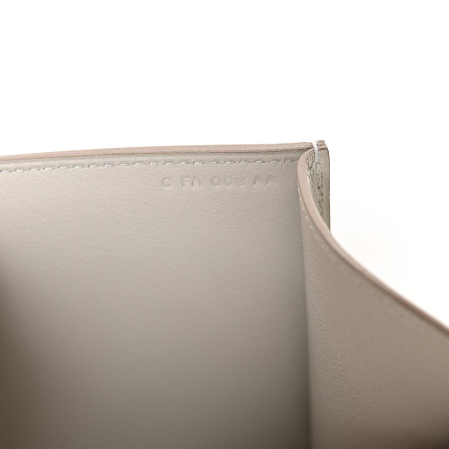 Swift Medor 23 Clutch Gris Perle