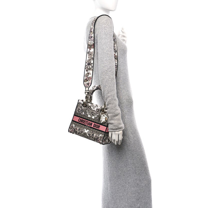 Christian Dior Canvas Embroidered Medium Butterfly Around The World Lady D-Lite White Pastel Pink 3 of 9