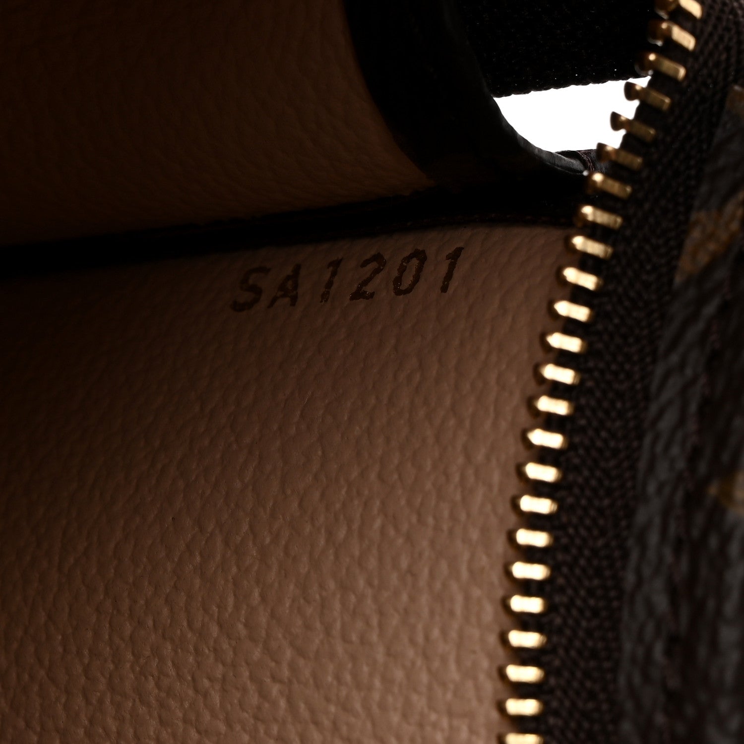 Louis Vuitton Monogram Toiletry Pouch 26 7 of 8