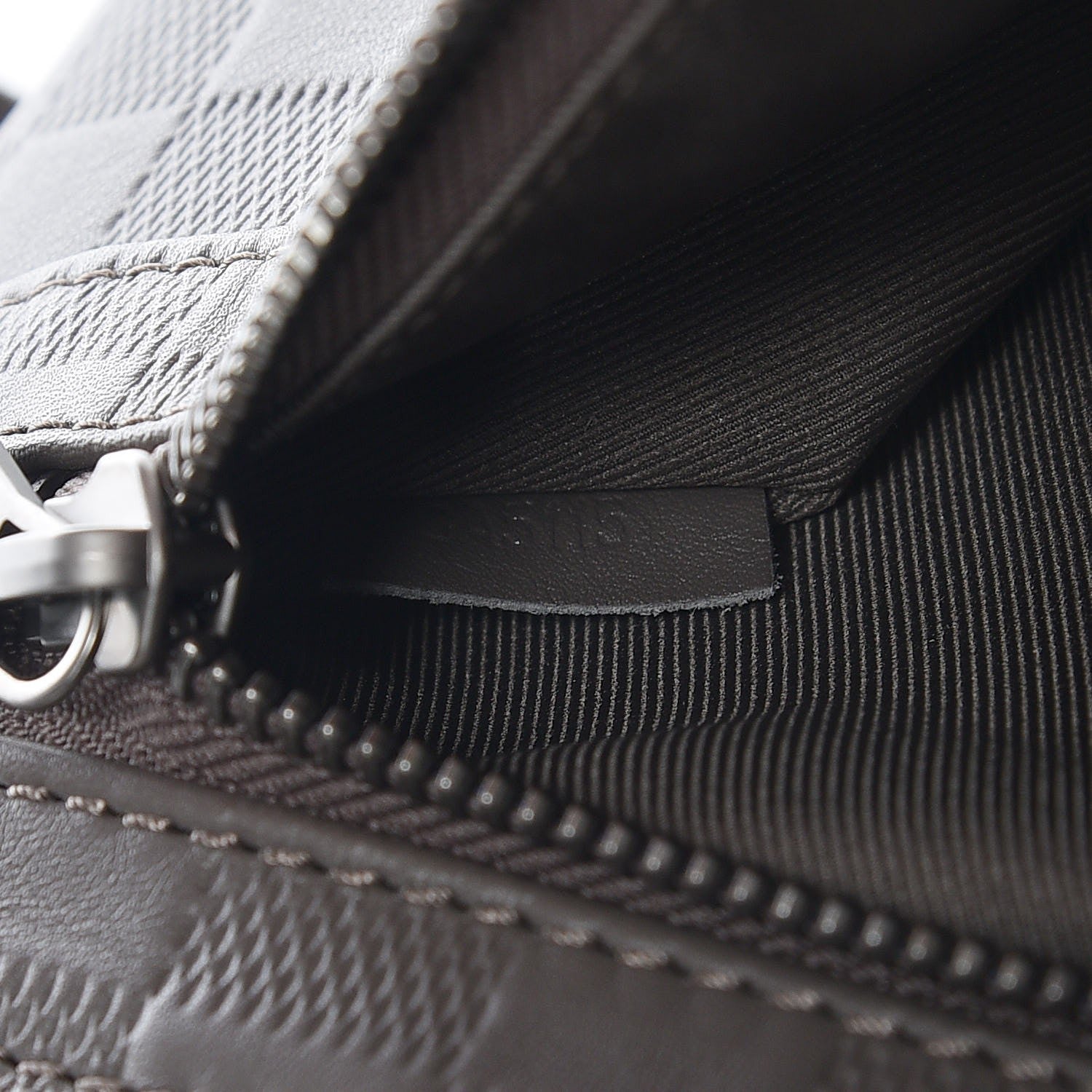 Louis Vuitton Damier Infini District PM Granit 7 of 7