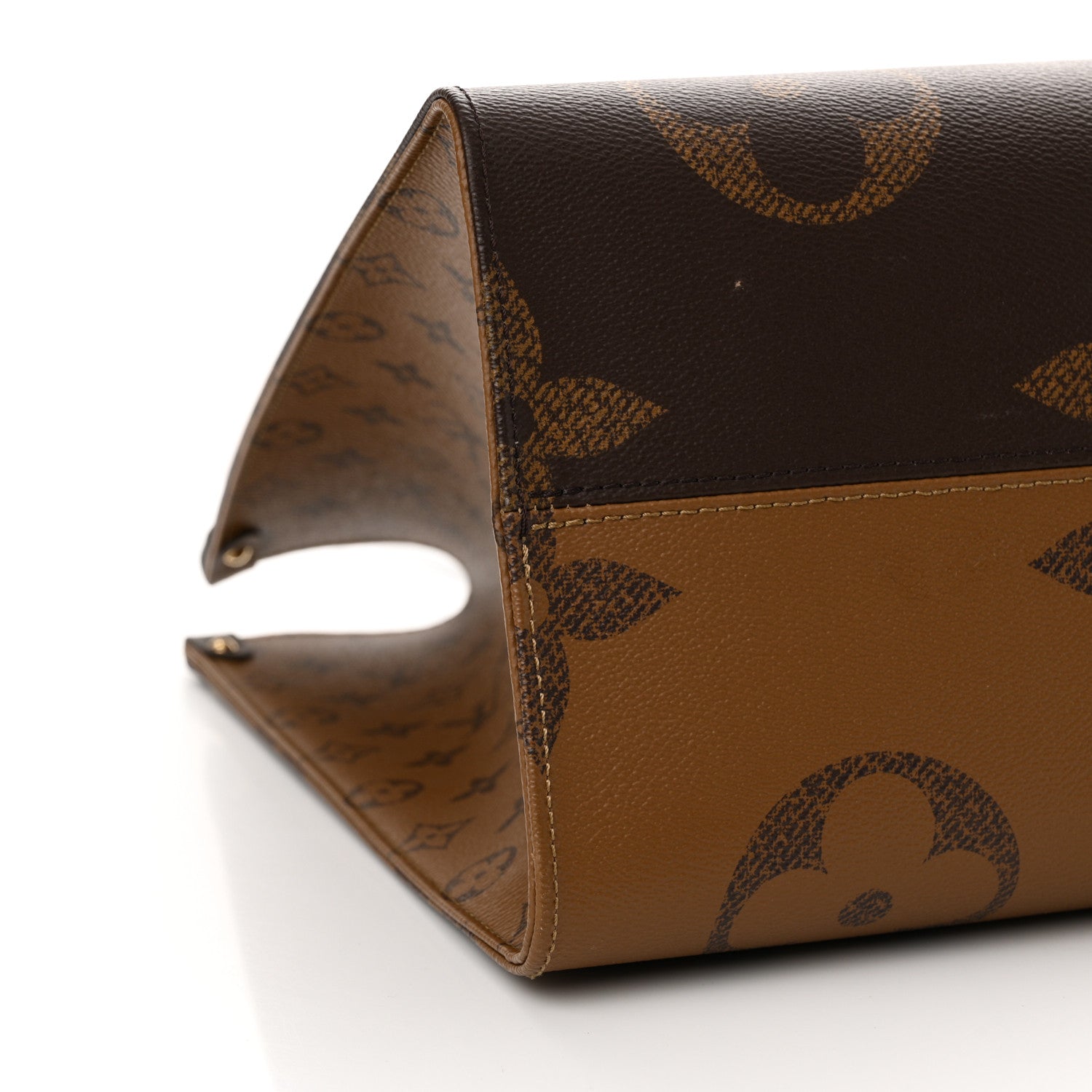 Louis Vuitton Reverse Monogram Giant Onthego GM 8 of 11
