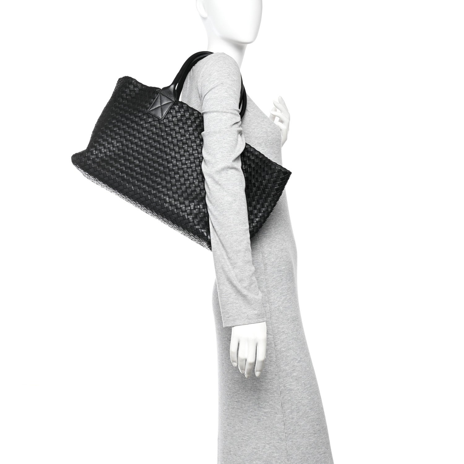 Bottega Veneta Nappa Intrecciato Medium Cabat Black 2 of 11