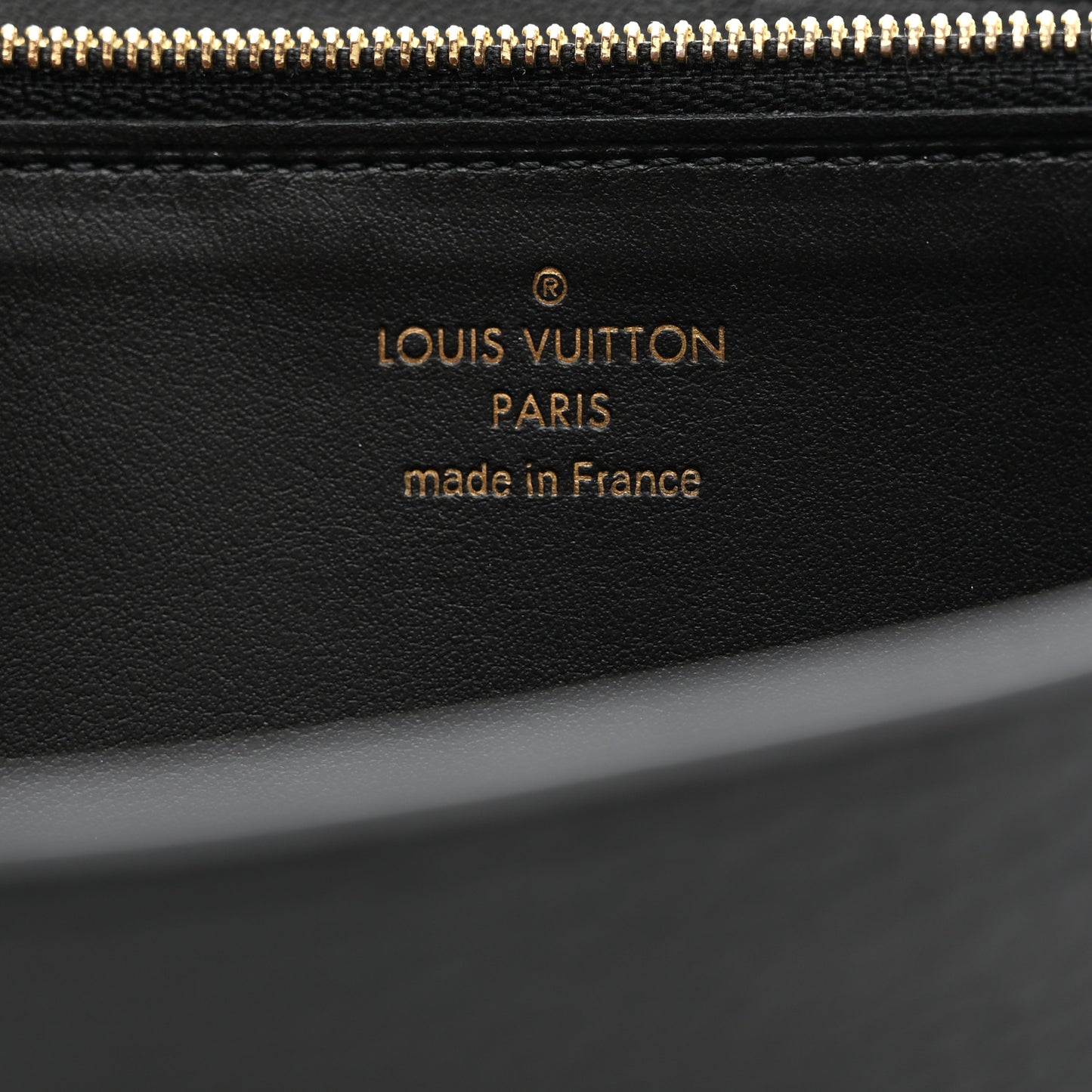 Taurillon Embellished Capucines Long Wallet Black