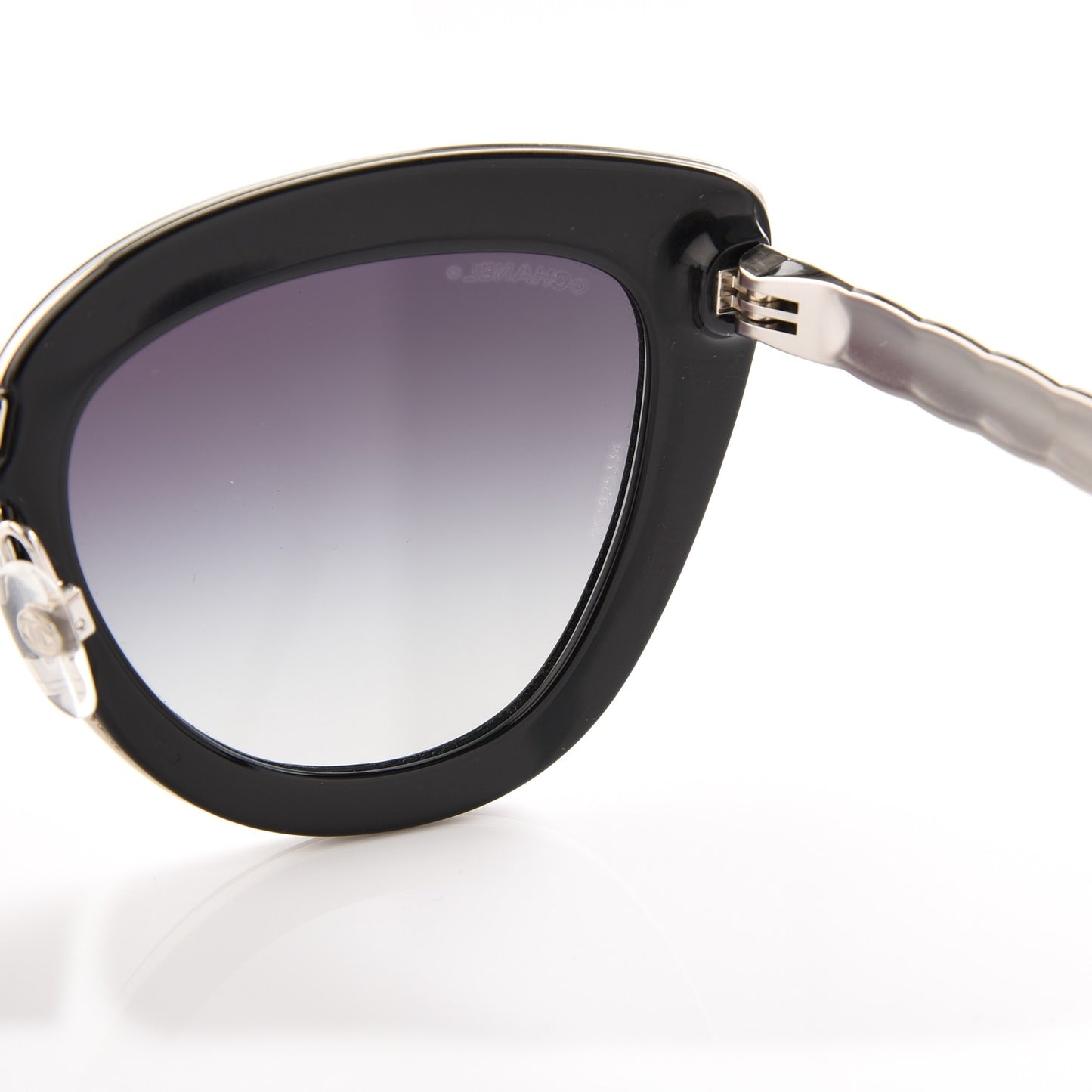 Cat Eye Quilted Sunglasses 5368 Black