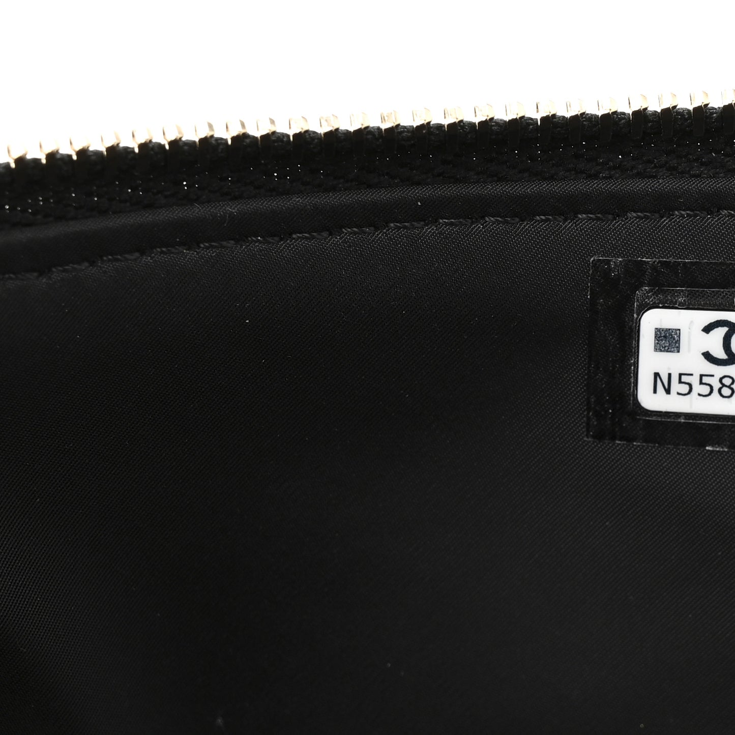 Velvet Effect Nylon Shiny Crumpled Calfskin Coco Neige Quilted Clutch With Chain Black