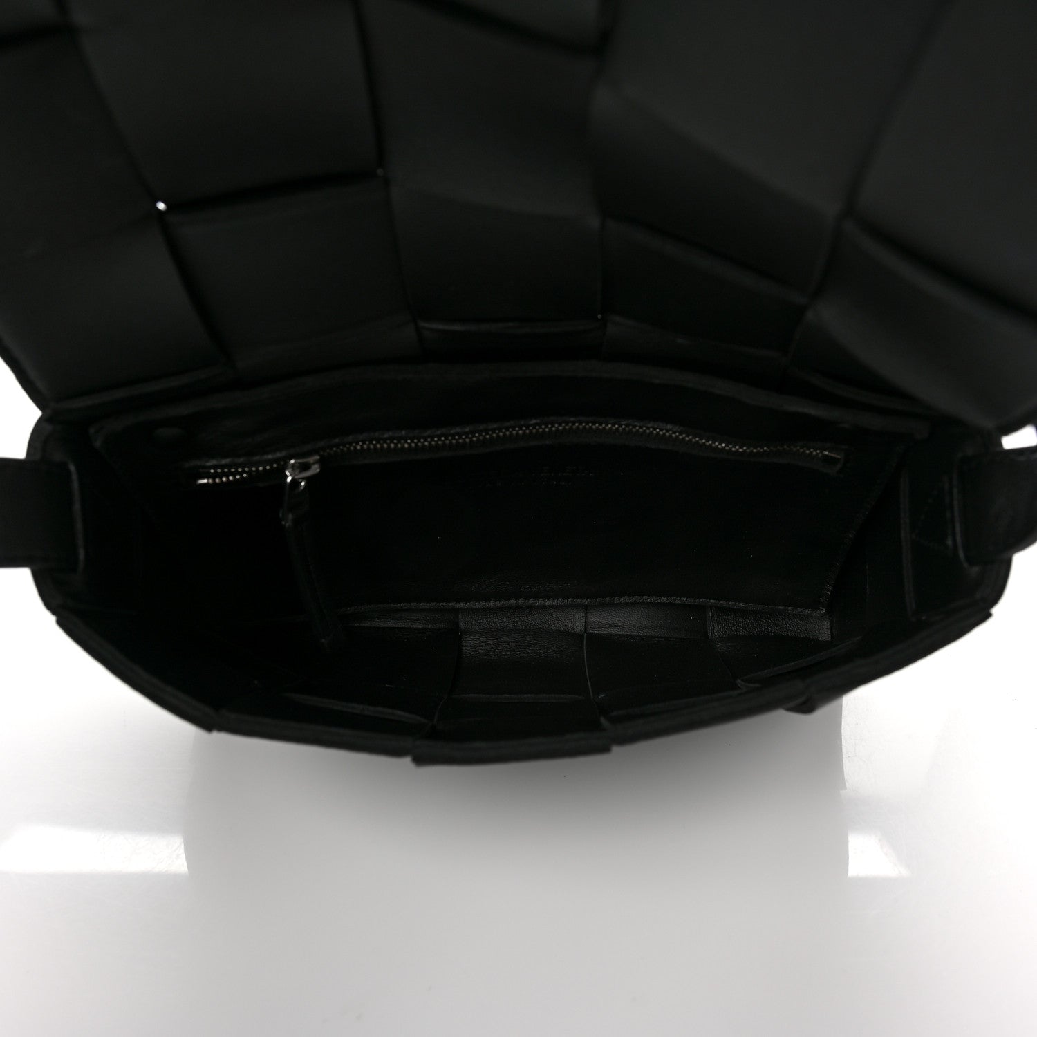 Bottega Veneta Lambskin Maxi Intrecciato Cassette Crossbody Bag Black 5 of 8