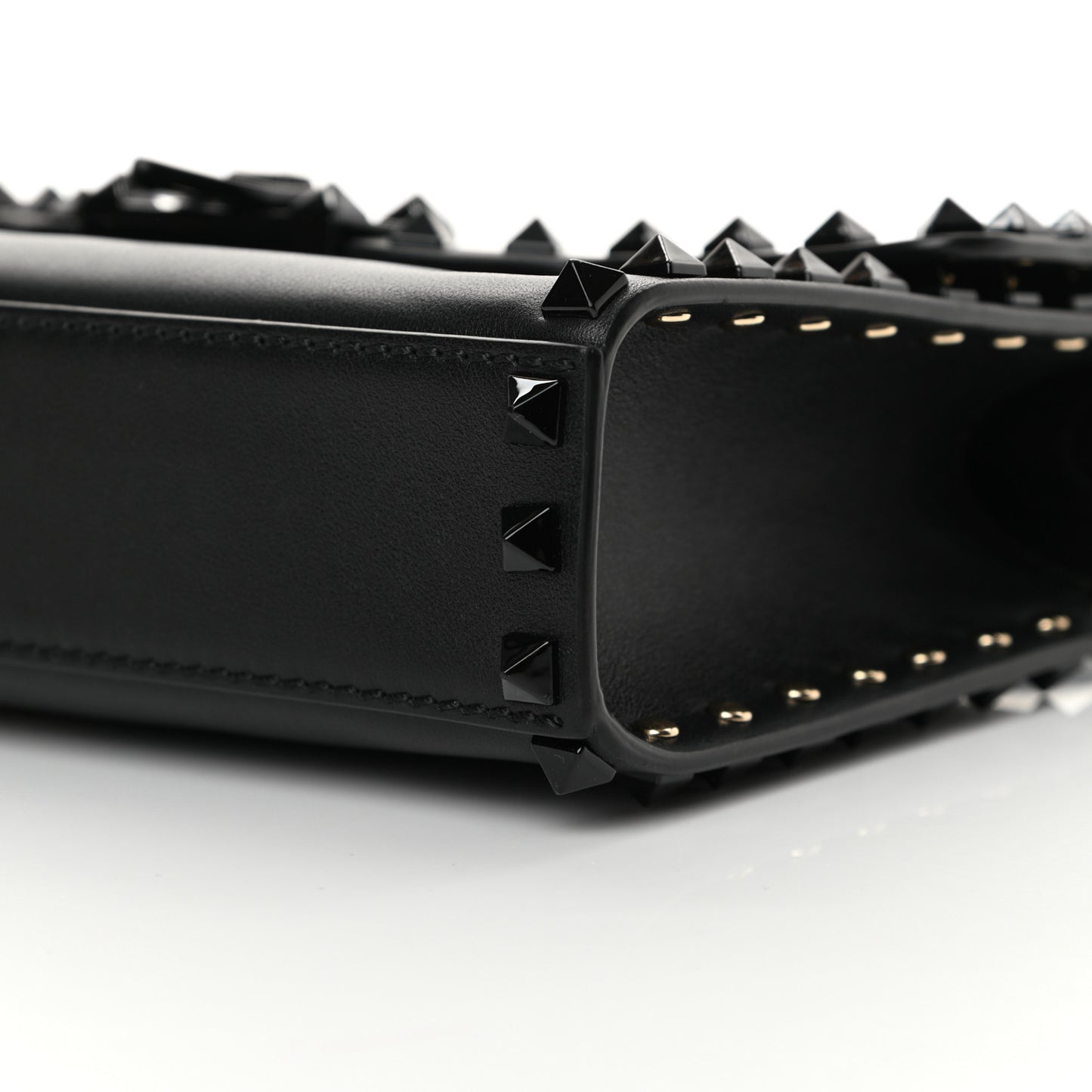 Vitello Monochrome Medium Rockstud Flip Lock Crossbody Bag Black